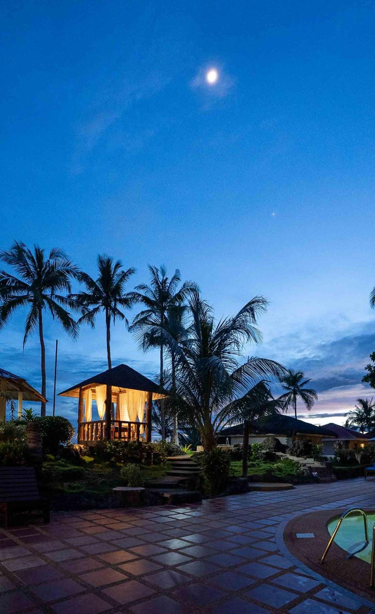Blue Star Dive And Resort Anda  Exterior photo