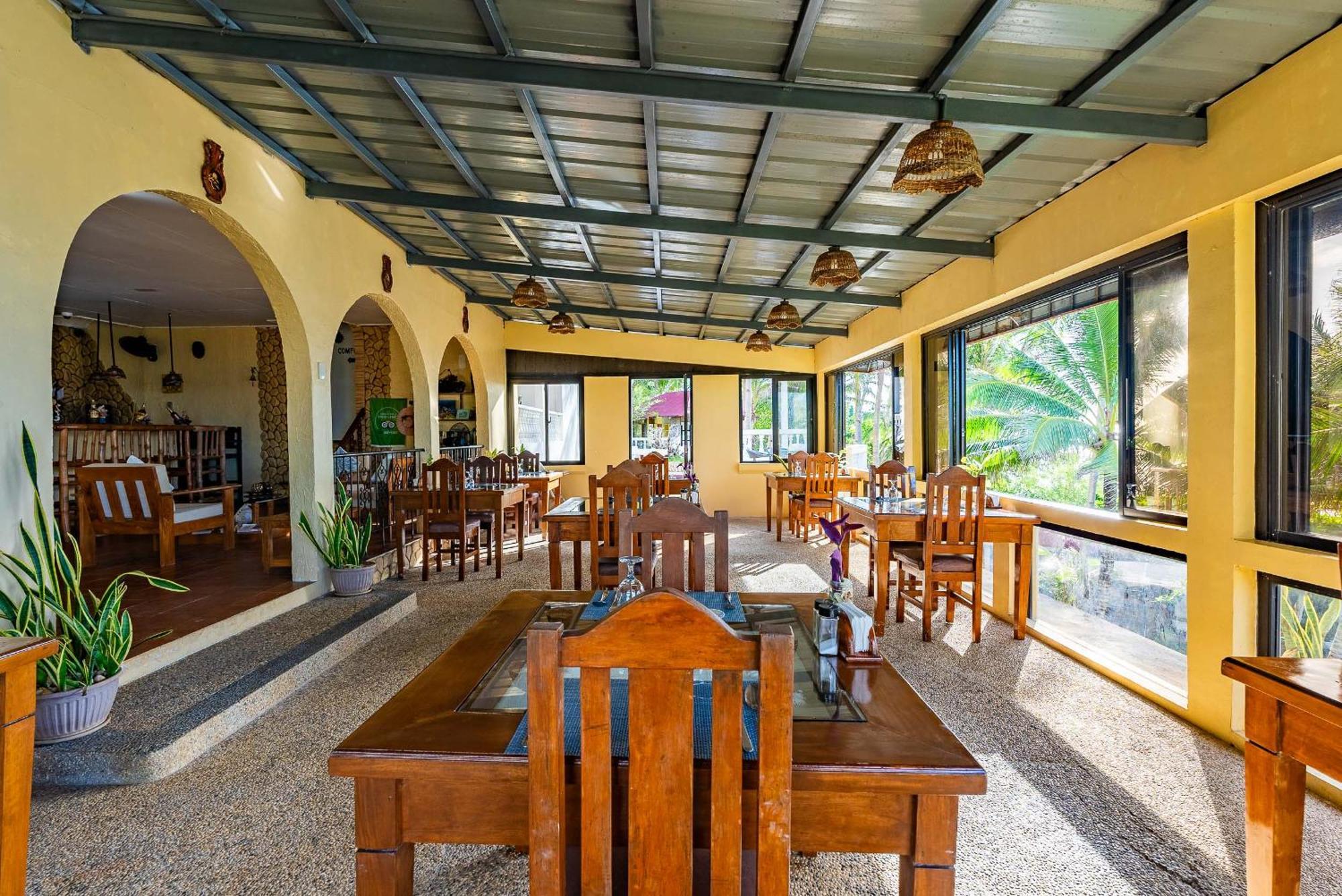 Blue Star Dive And Resort Anda  Exterior photo