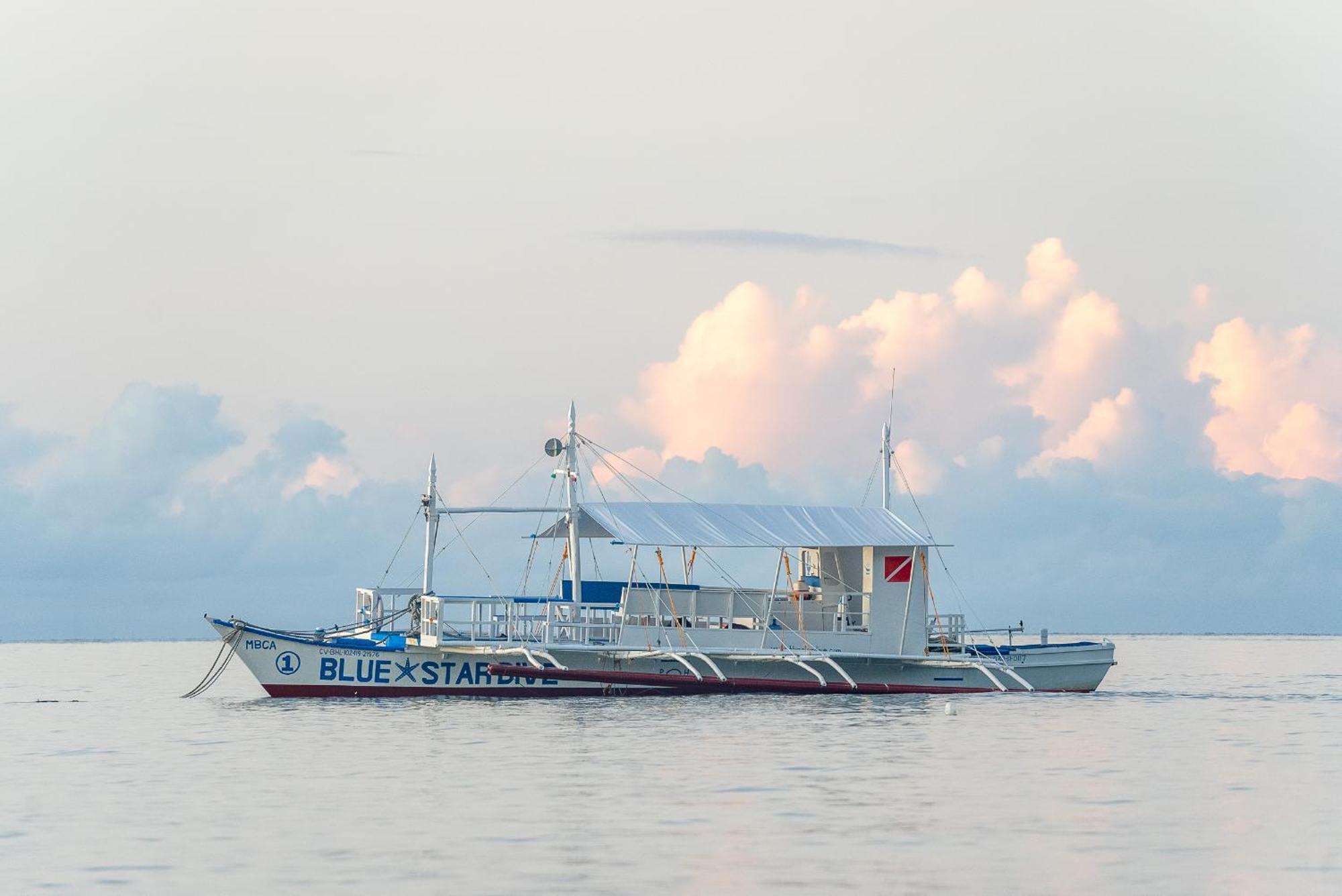 Blue Star Dive And Resort Anda  Exterior photo